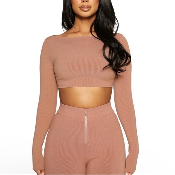 naked wardrobe Tops - NWOT NAKED WARDROBE SNATCHED UP CROP TOP Size XL